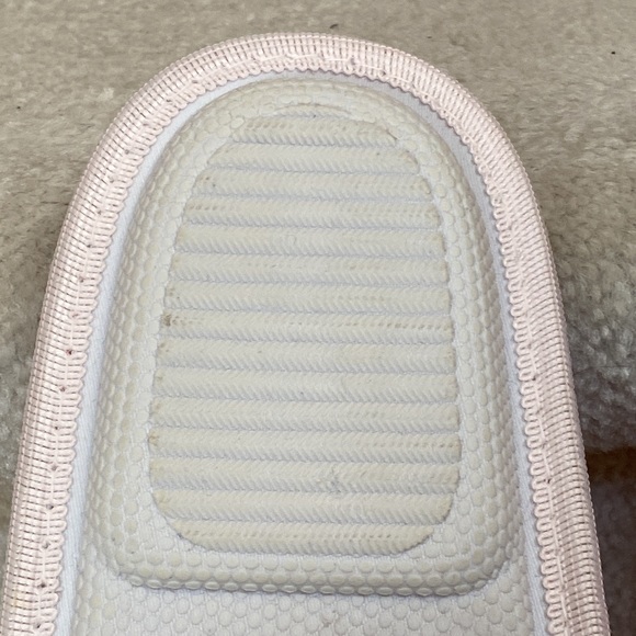 nwt splendid slippers - Picture 5 of 8